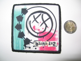 Blink 182 ofsetová nášivka po krajoch obšívaná  cca. 9x9cm